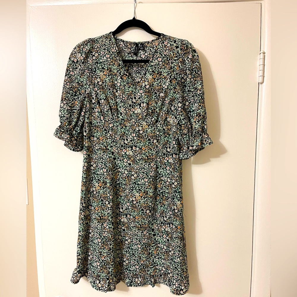 Vero Moda Dress. size Small.